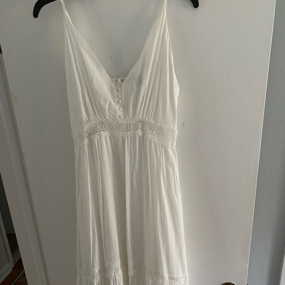 Lulu’s Light Breeze White Striped Crochet Lace Tiered Maxi Dress Size XL - Picture 3 of 4